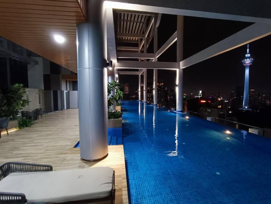Cl 27A Insta Klcc View & Infinity Pool View Apartment Kuala Lumpur Ngoại thất bức ảnh