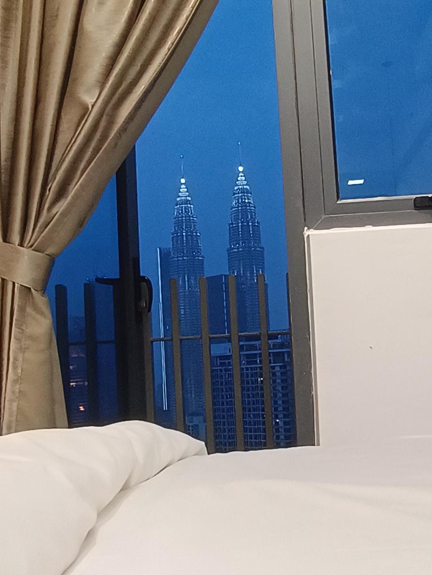 Cl 27A Insta Klcc View & Infinity Pool View Apartment Kuala Lumpur Ngoại thất bức ảnh